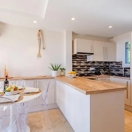 Le Bougainvillier By Interhome サント・マキシム