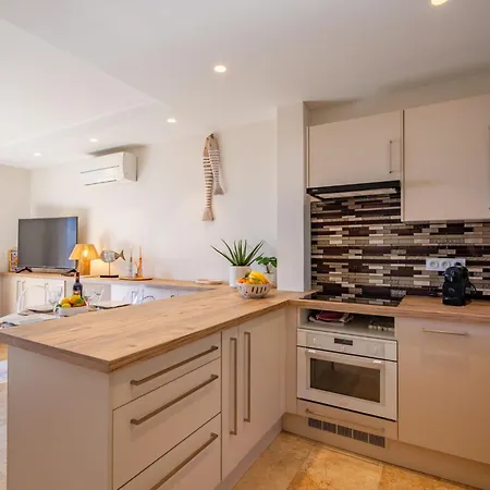 Le Bougainvillier By Interhome サント・マキシム