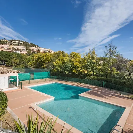 別荘 Le Bougainvillier By Interhome サント・マキシム